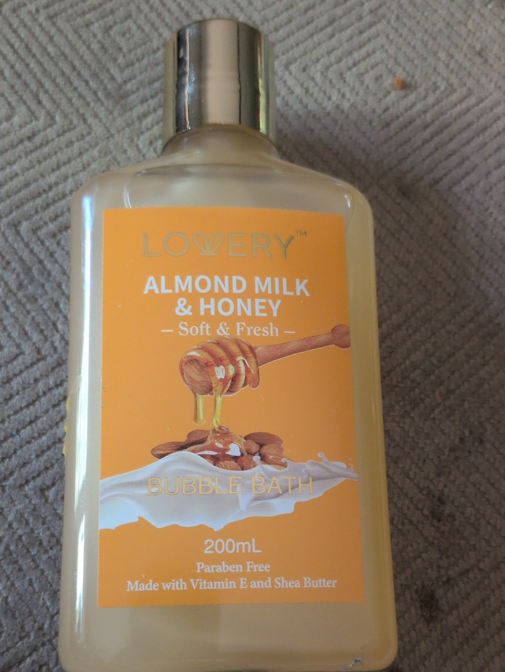 Lovery Almond Milk & Honey Bubble Bath